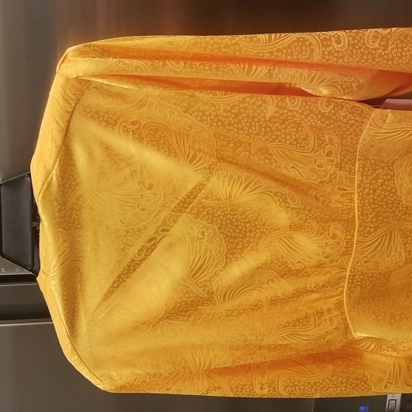💕RONNY KOBO💕 Lorie Satin Long Sleeve Blouse ~ Yellow Small S NWT - Picture 7 of 13